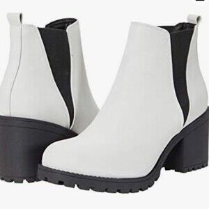 Dirty Laundry Lisbon Ankle‎ Boot White Patent Vegan Leather size 9.5